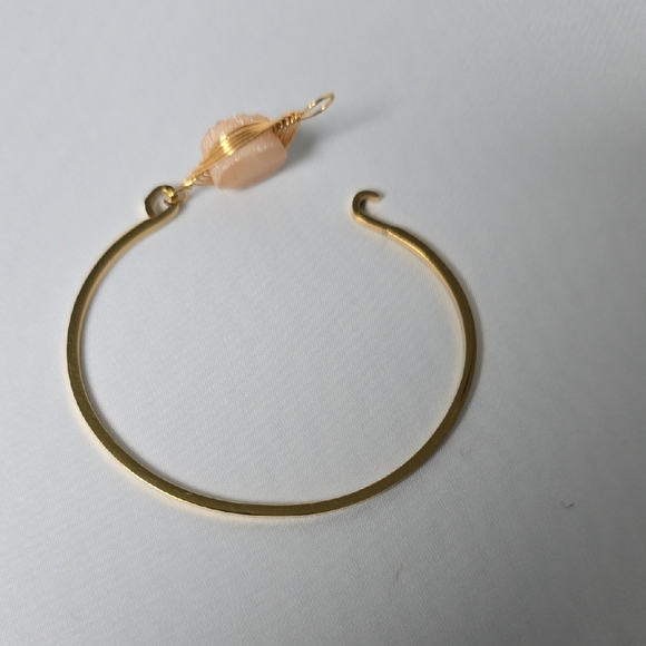 EUC Kinsley Armelle Gold and Pink Bracelet - Picture 6 of 10